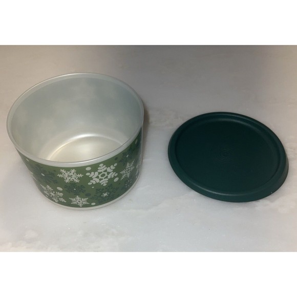Tupperware Christmas Canister Snowflakes Holiday Green 7693 Approximately 5” Dia - Picture 3 of 7